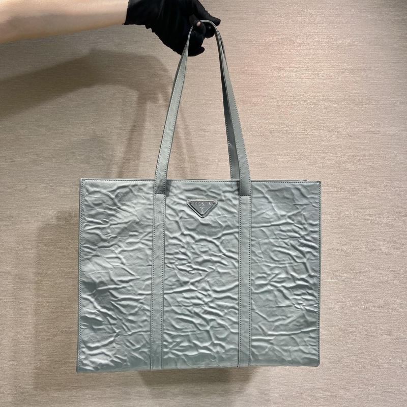 Pra*a tote bags